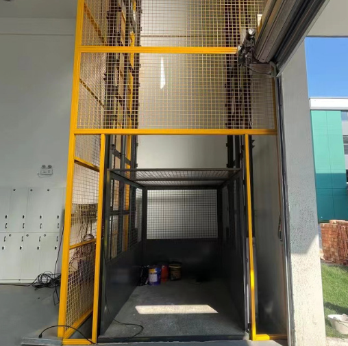 新余导轨式升降机助力物流园破解运输难题